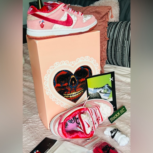 Strangelove Nike Skate Dunks - Picture 1 of 13